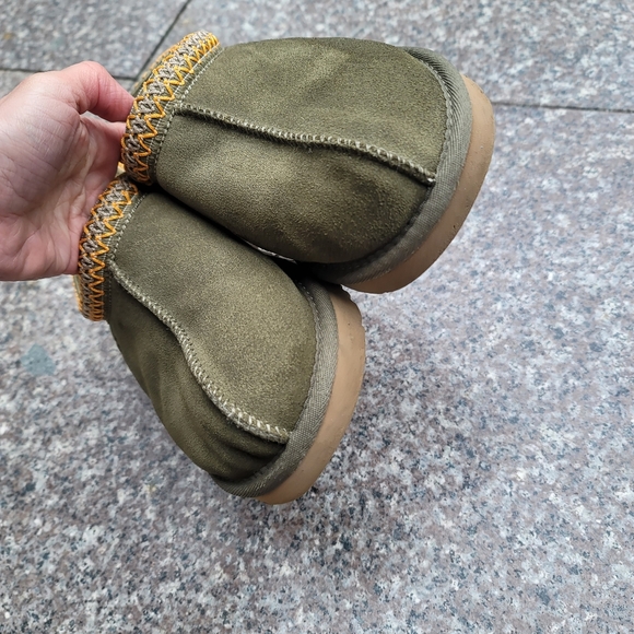 UGG slippers - Picture 11 of 11